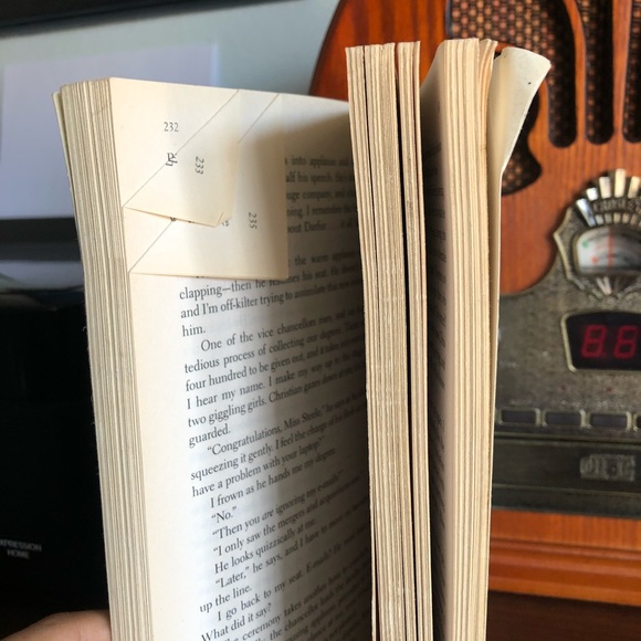 Fifty Shades of Grey Book - Picture 4 of 7